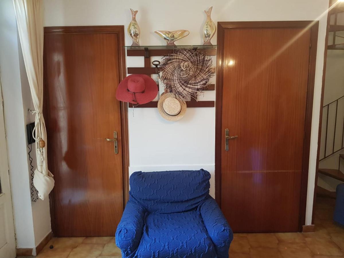 Casa Tranquilla E Luminosa Con Terrazzo A Due Passi Dal Mare Lägenhet Brolo Exteriör bild
